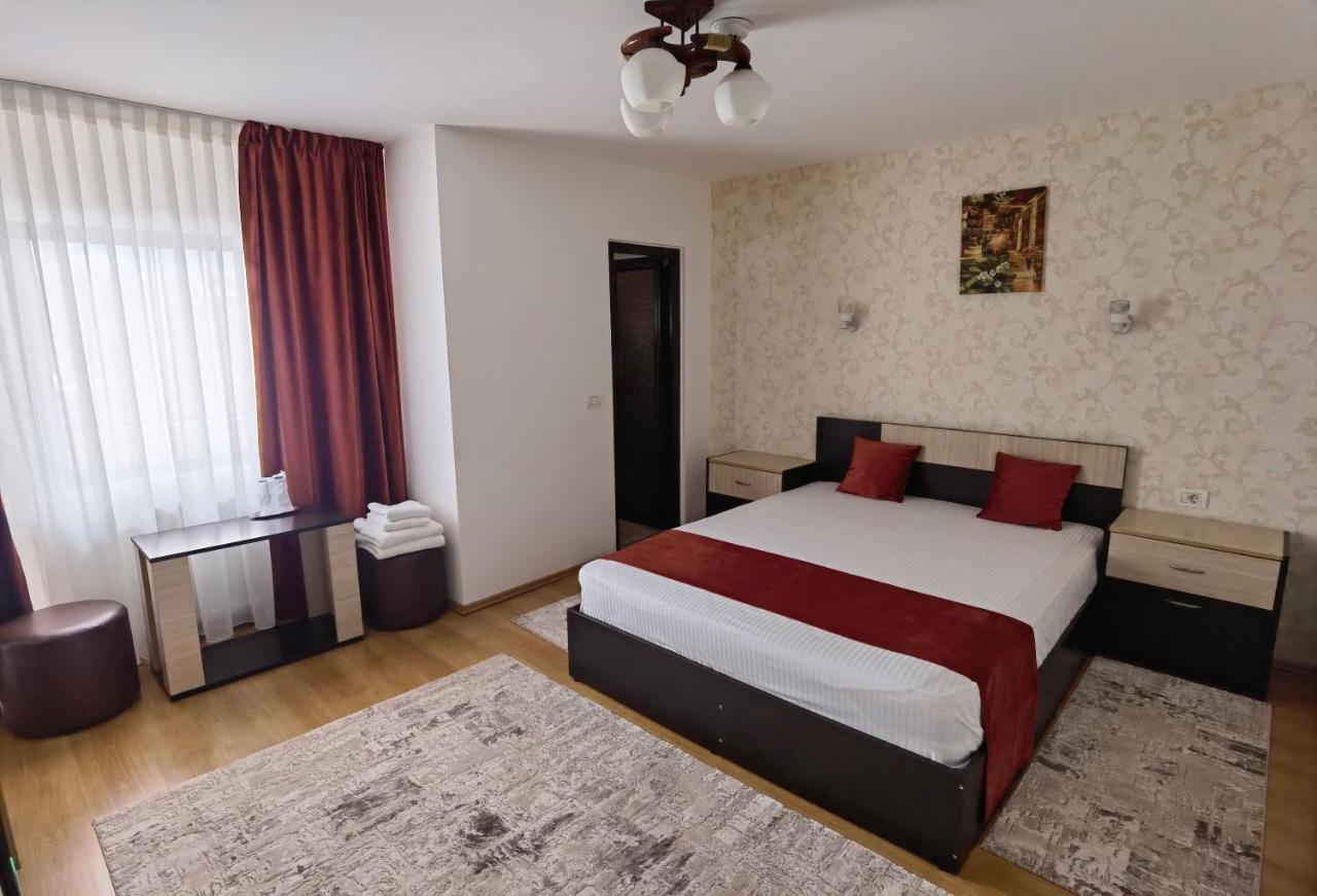 Pensiunea Royal Borşa Buitenkant foto