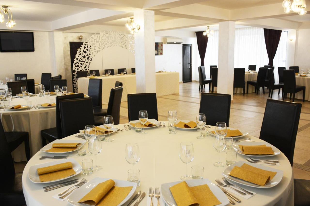 Pensiunea Royal Borşa Buitenkant foto