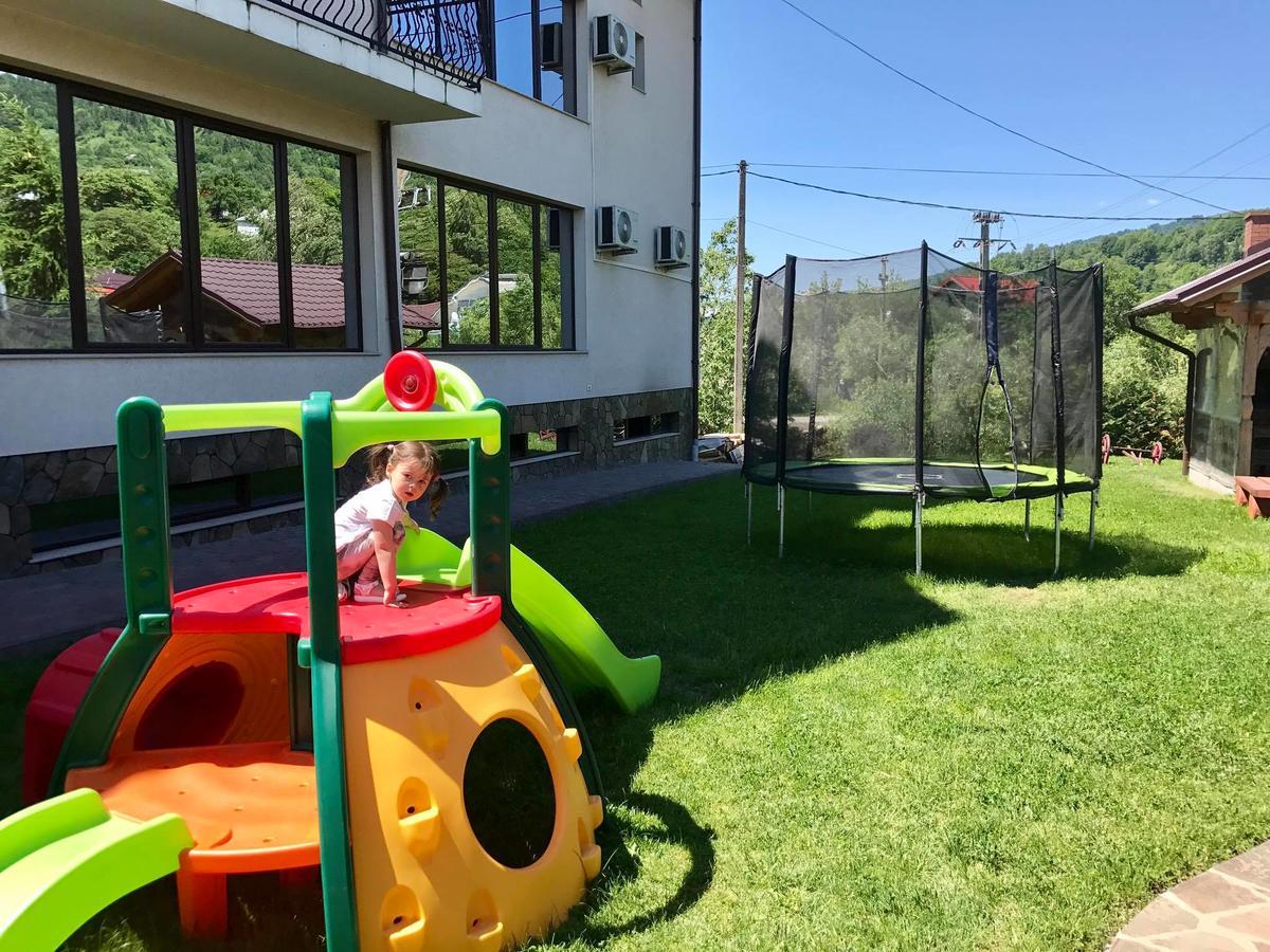 Pensiunea Royal Borşa Buitenkant foto
